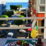 Maldives * 阿拉尼亚